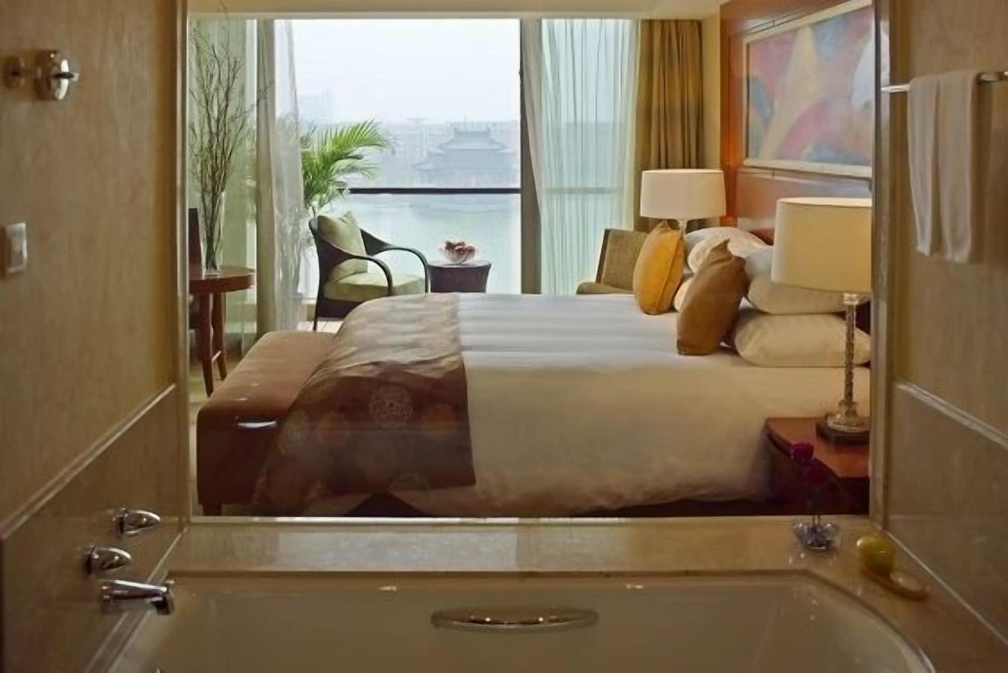 New Century Grand Hotel Kaifeng Exterior foto