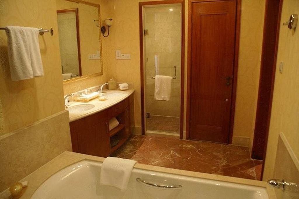 New Century Grand Hotel Kaifeng Exterior foto